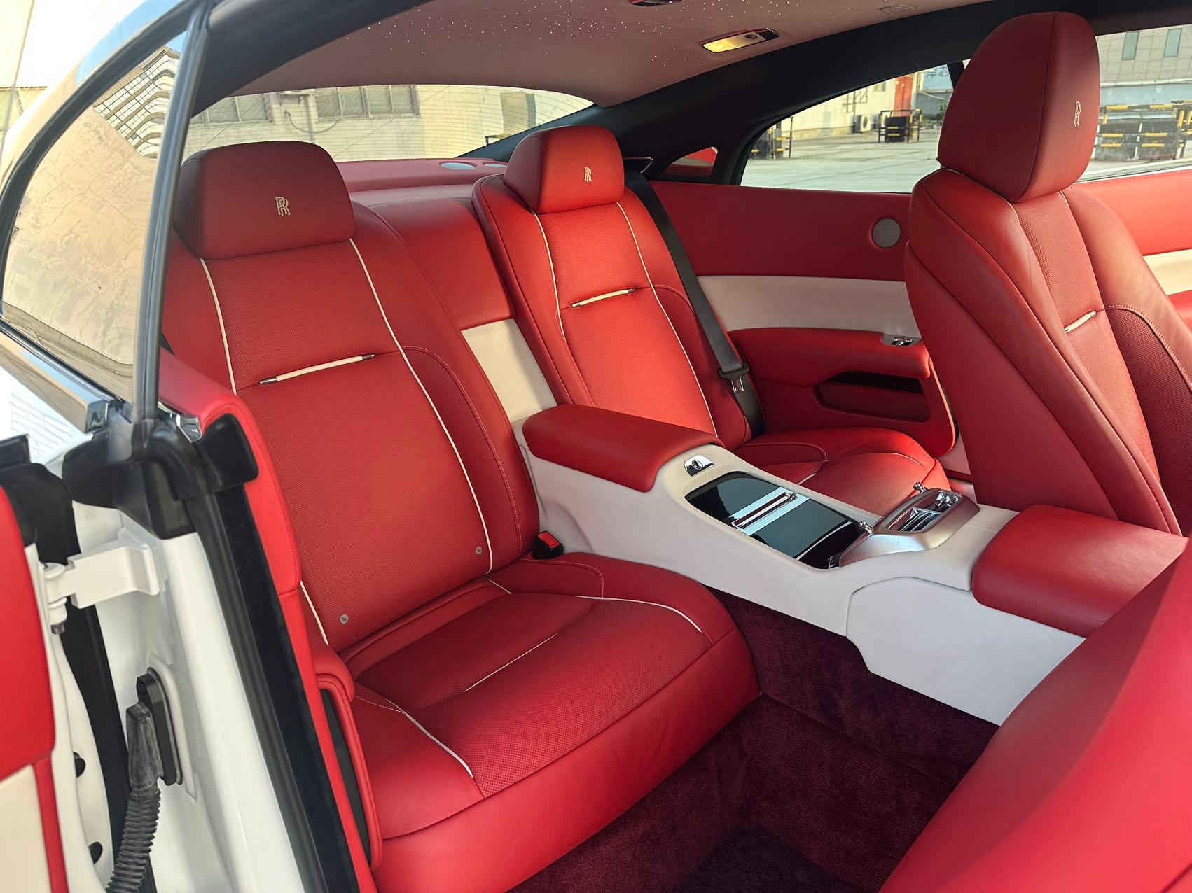 二手劳斯莱斯 魅影 白色/红色 2018款 6.6T 标准型