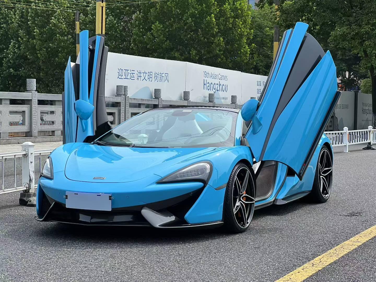 二手迈凯伦 570S 瓷器蓝/白色 2019款 570S 3.8T Spider