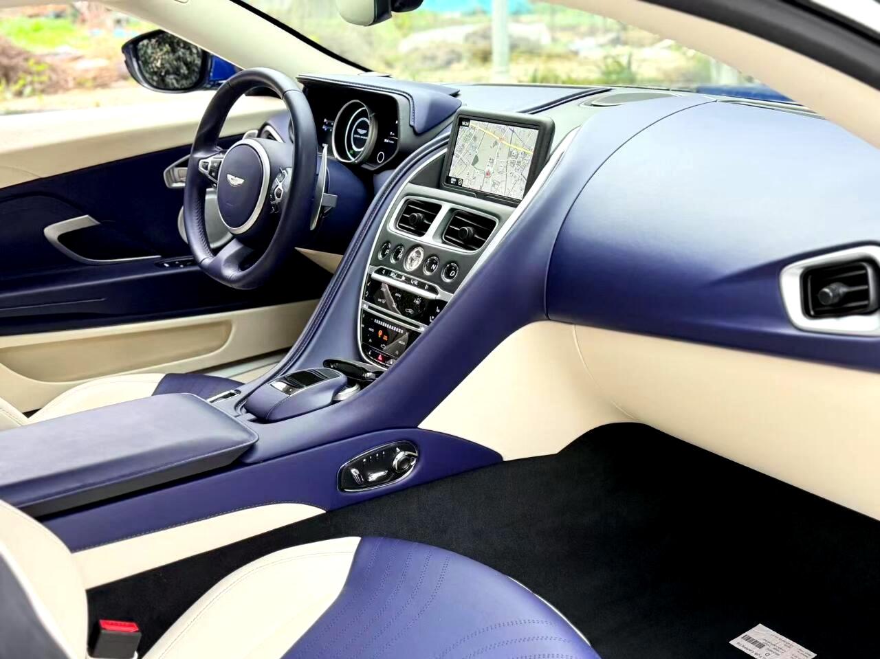 二手阿斯顿·马丁 DB11 南海蓝/白色 2020款 4.0T V8 Coupe