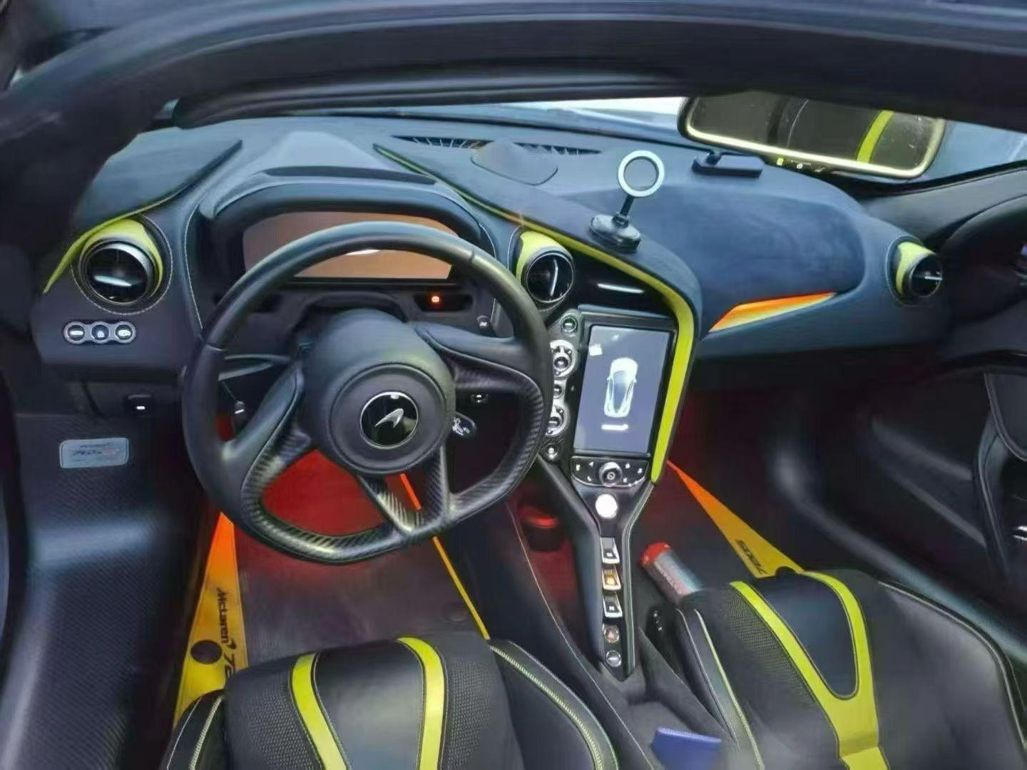 二手迈凯伦 720S 紫色/黄黑 2019款 4.0T Coupe