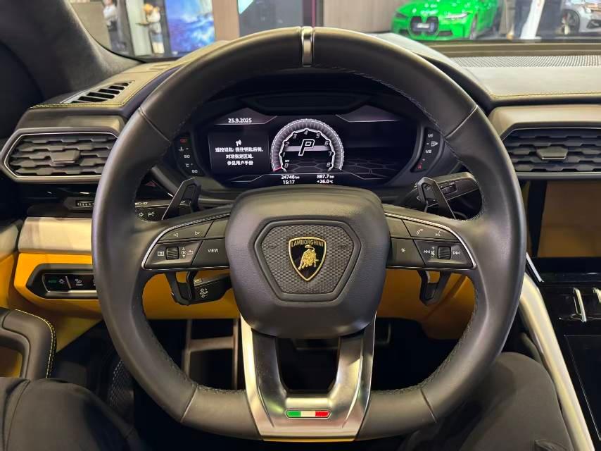 二手兰博基尼 Urus 黄色/黄色 2021款 4.0T V8