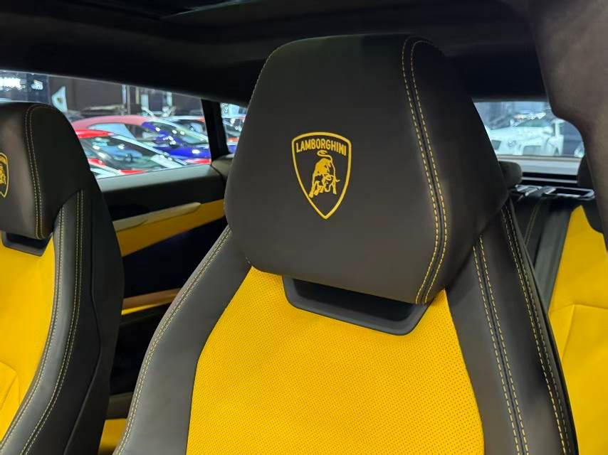 二手兰博基尼 Urus 黄色/黄色 2021款 4.0T V8