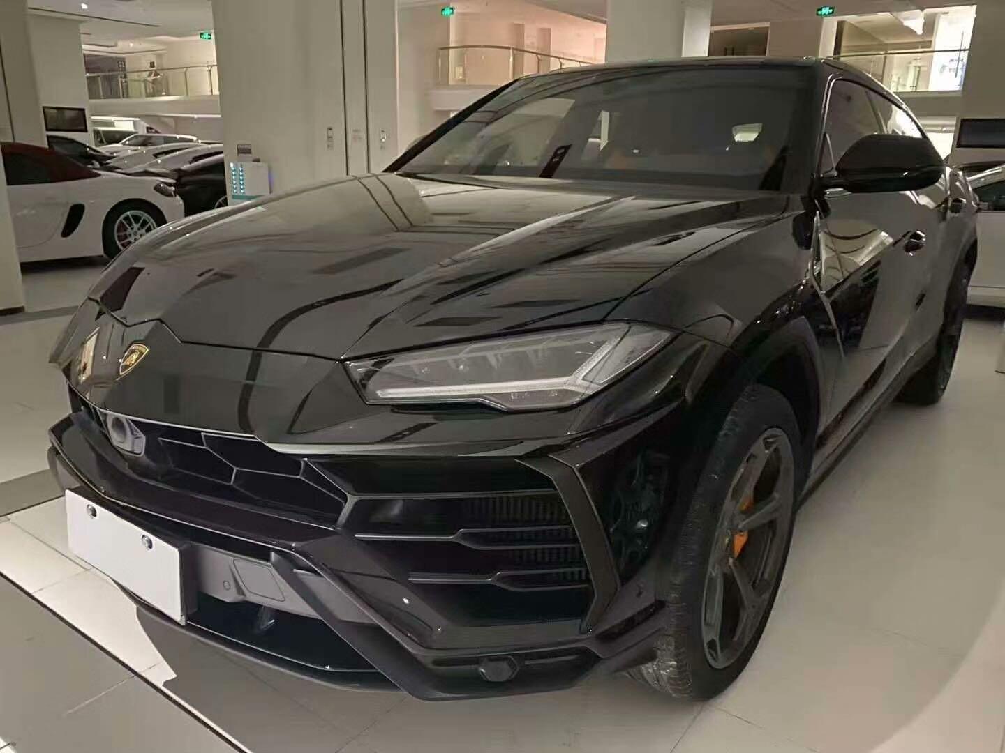 二手兰博基尼 Urus 黑色/橙色 2021款 4.0T V8