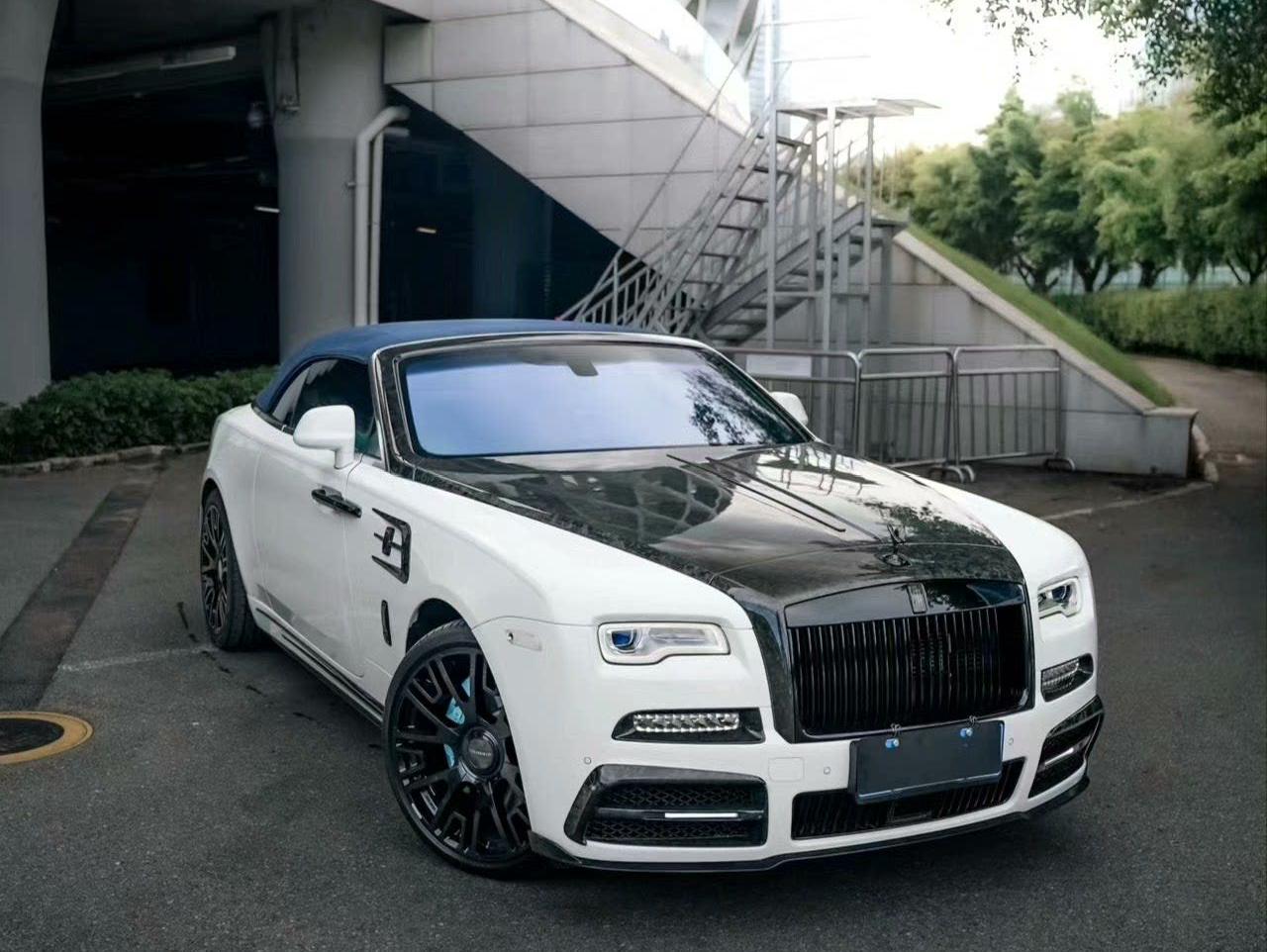 二手劳斯莱斯 曜影 白色/查尔斯蓝 2018款 6.6T 标准型