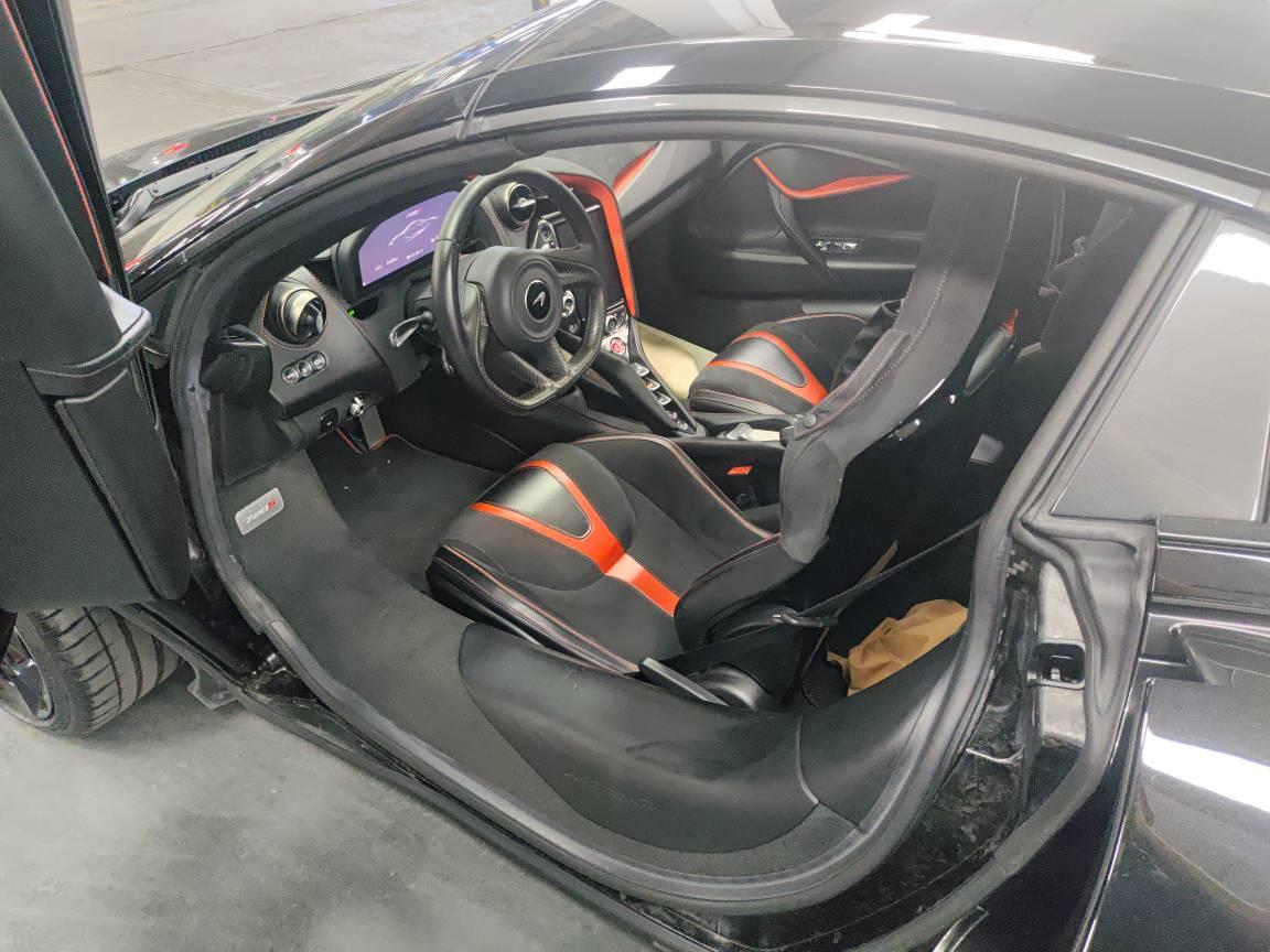 二手迈凯伦 720S 黑色/红色 2019款 4.0T Spider P版