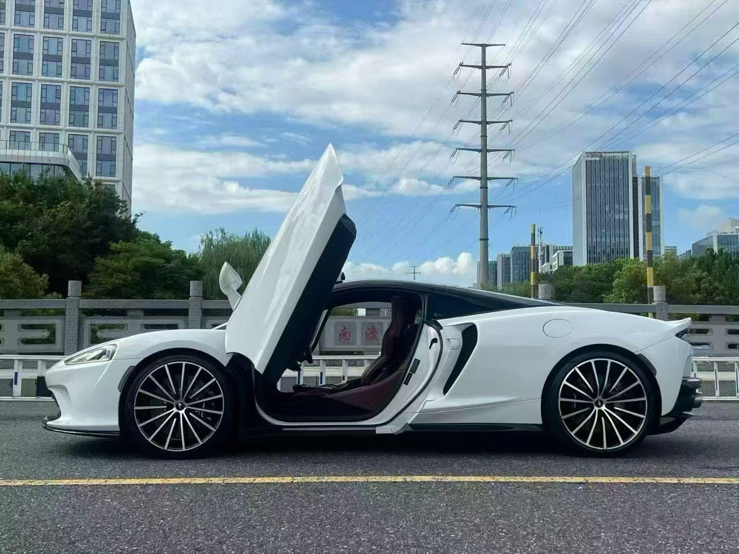 二手迈凯伦 迈凯伦GT 冰川白/红色 2022款 4.0T 先锋版