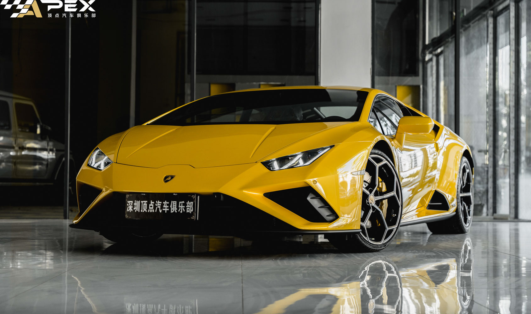 2021款兰博基尼huracan多少钱（huracan evo落地价格及图片）