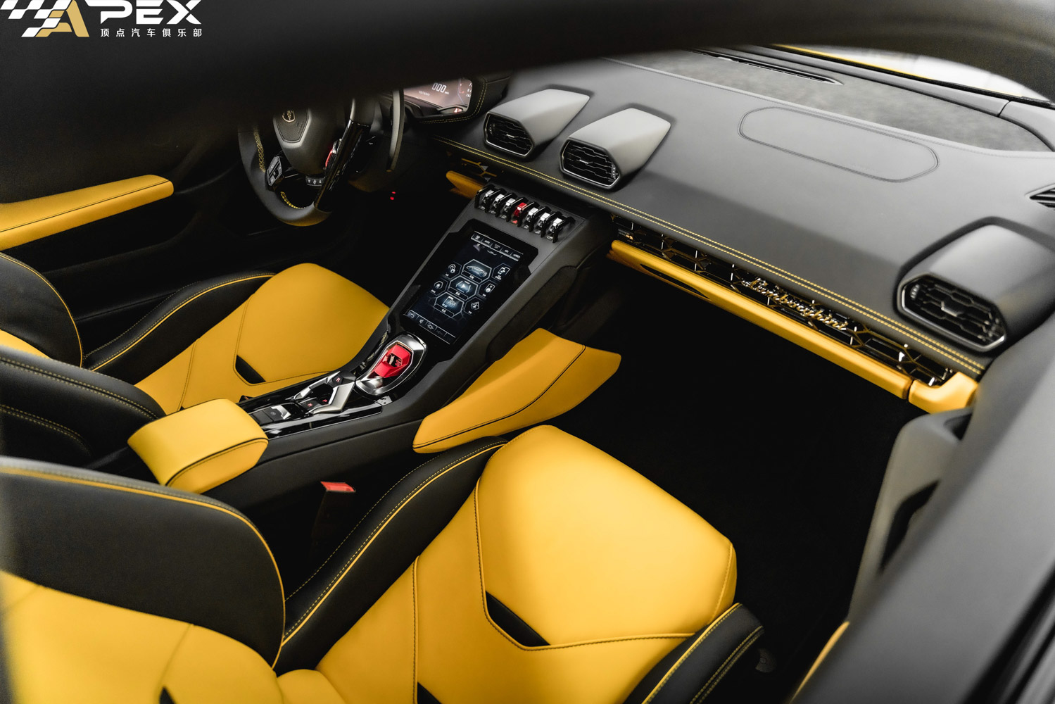 2021款兰博基尼huracan多少钱（huracan evo落地价格及图片）