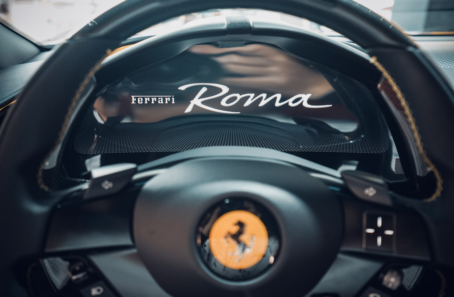 法拉利Roma：令人惊叹的21世纪意大利风格和当时设计的重新诠释