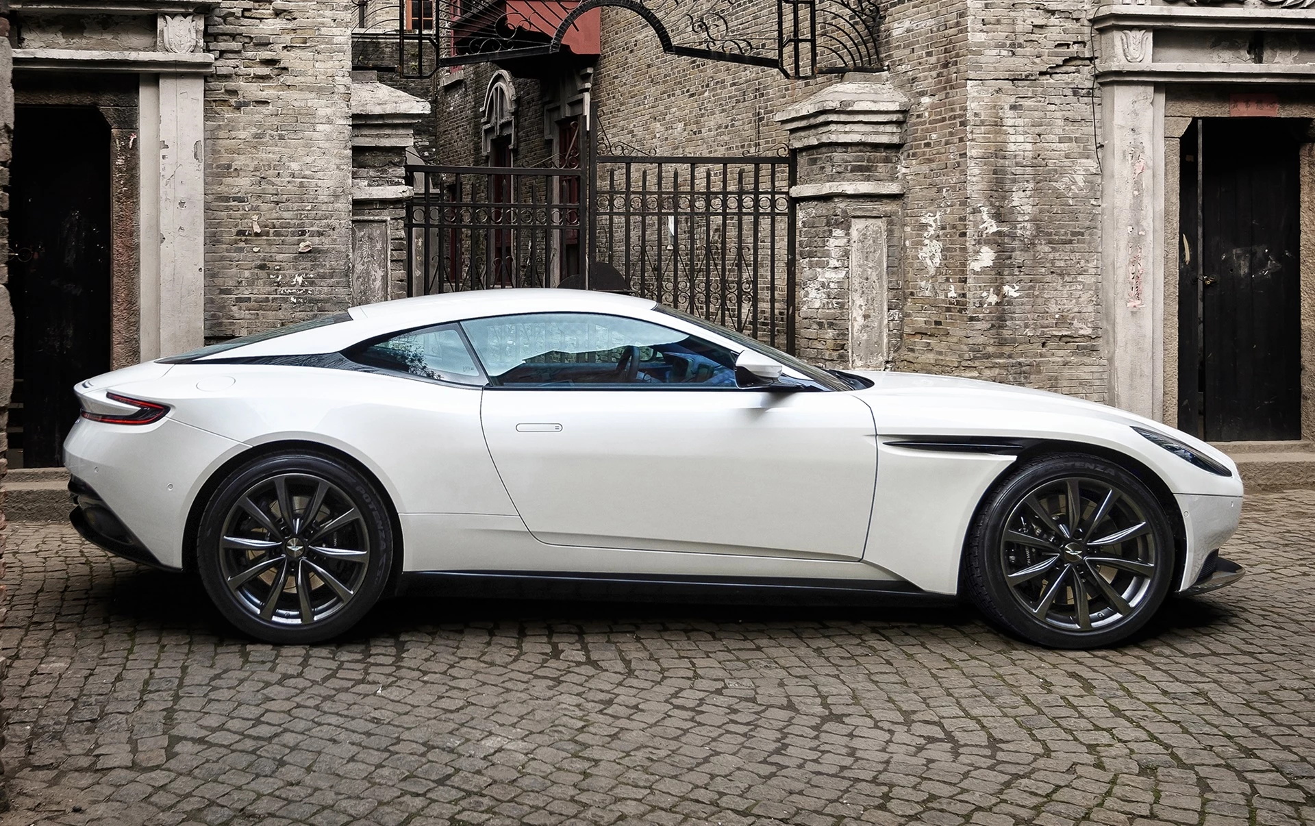 这就是为什么阿斯顿马丁 DB11 物有所值