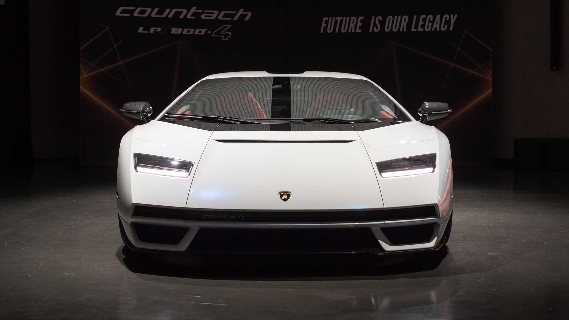 2022款兰博基尼 Countach 在公开赛中脱颖而出