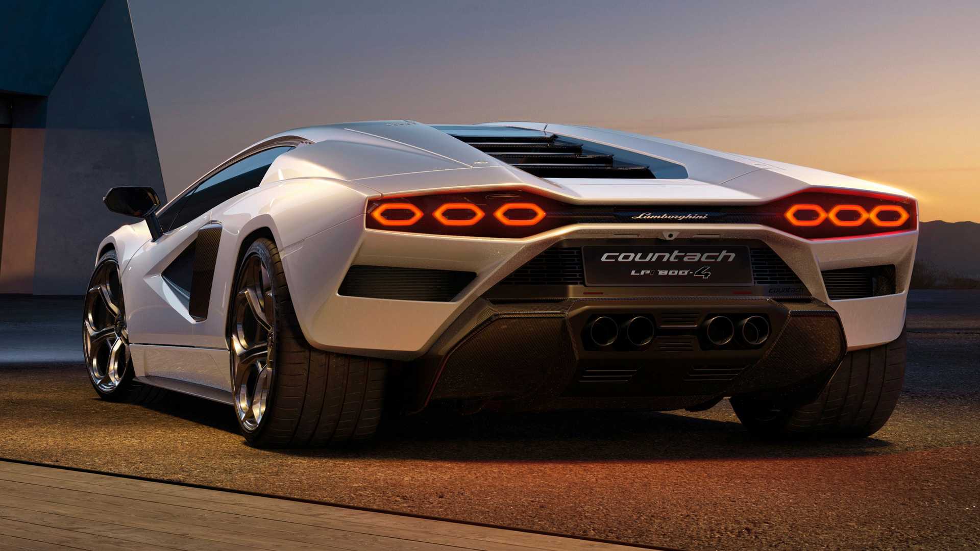 2022款兰博基尼 Countach 在公开赛中脱颖而出