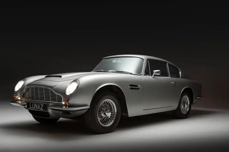 2023年阿斯顿马丁 DB6 由 LUNAZ 重新制作