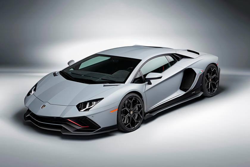 兰博基尼结束 Aventador 的销售