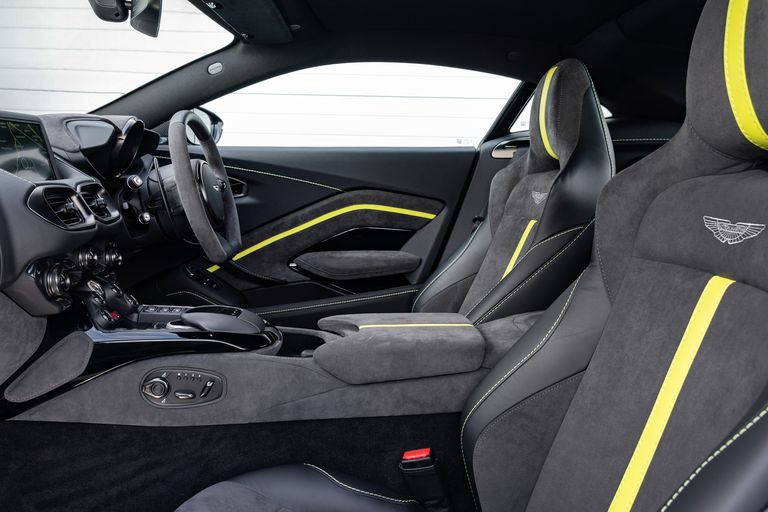 2022款阿斯顿马丁 Vantage F1限量版：更锋利的优势
