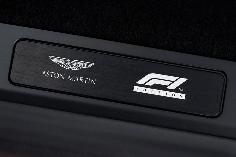 2022款阿斯顿马丁 Vantage F1限量版：更锋利的优势