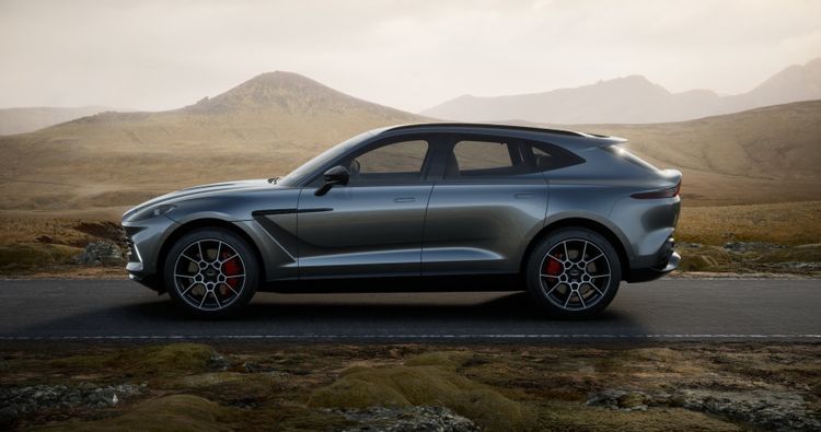 中国获得配备 Merc-AMG E53 发动机的全新阿斯顿马丁 DBX