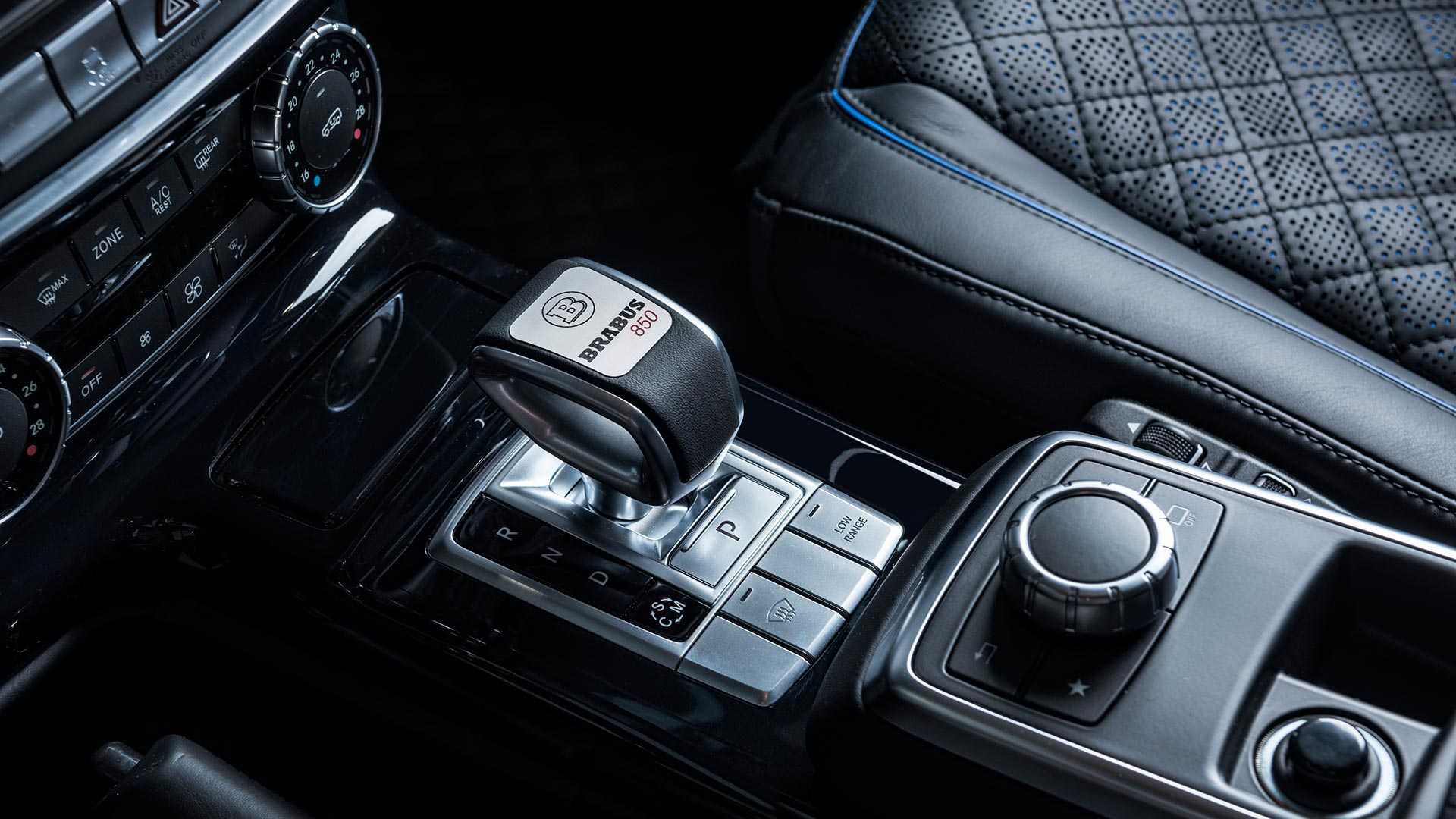 梅赛德斯 G500 4x4² by Brabus