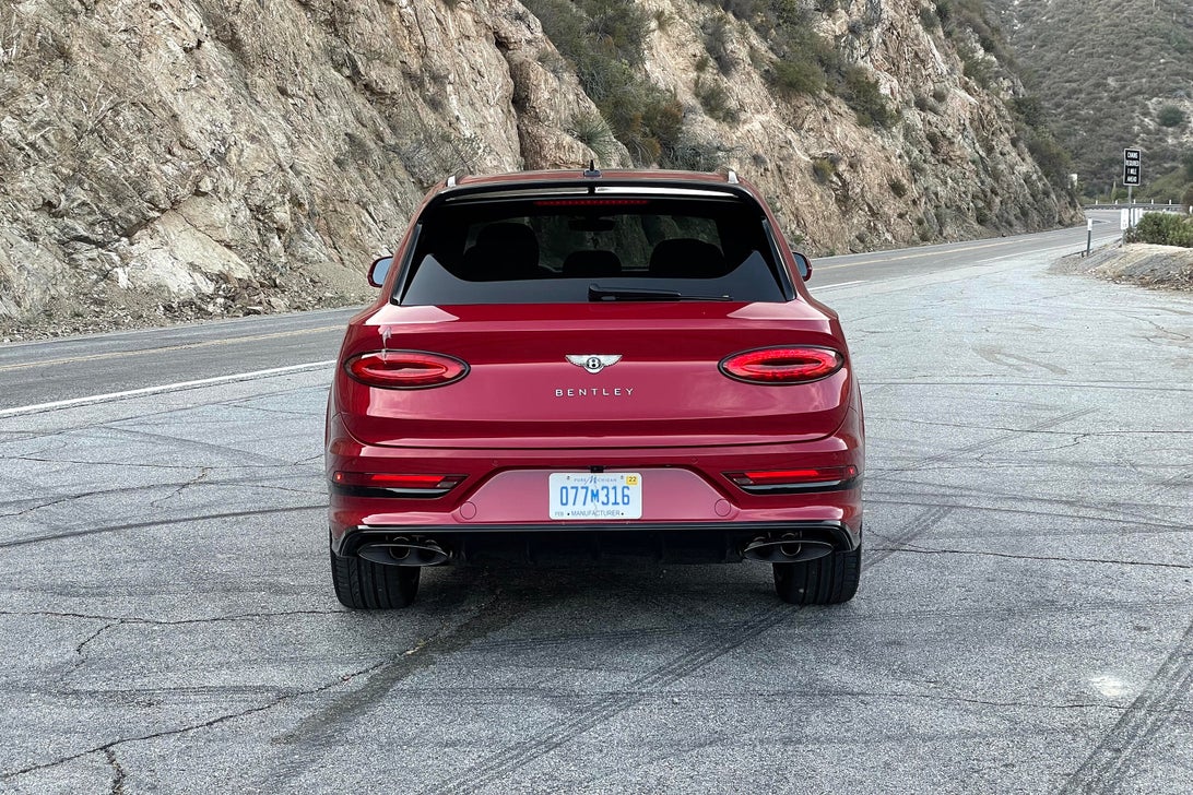 2021宾利添越 Speed 评测:绝对动力