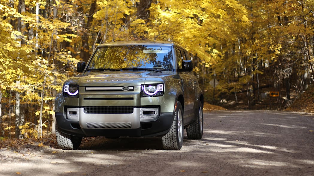 2022 路虎卫士评测 | 保留最好的东西并添加 V8