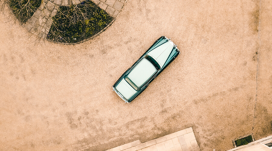宾利Continental Flying Spur EV：古装绅士面向未来