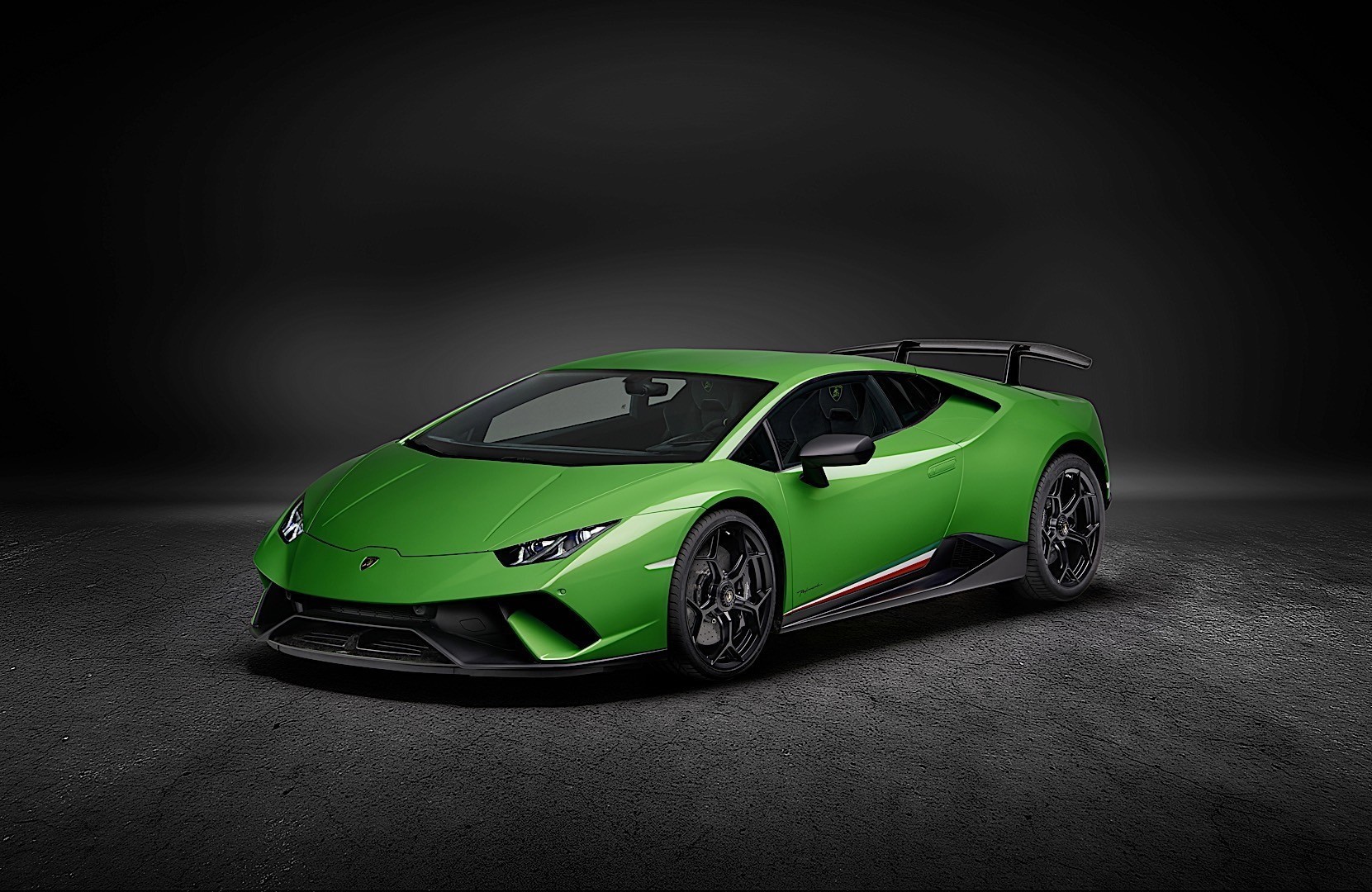 Hot Performante 版本为兰博基尼 Urus 增添了大量数字特征