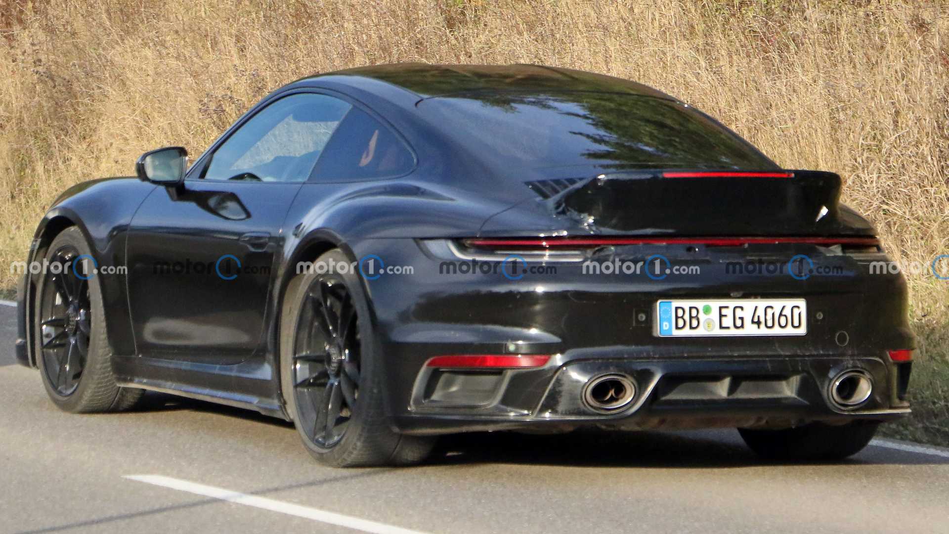 保时捷 911 Sport Classic 轻装上路