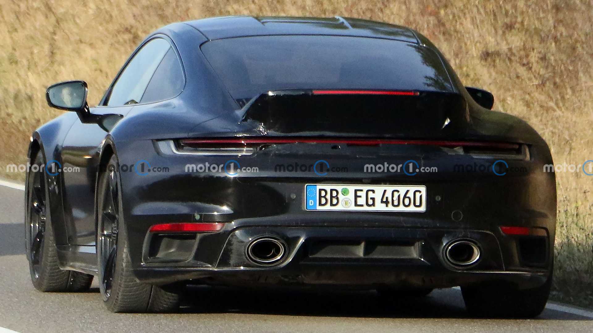 保时捷 911 Sport Classic 轻装上路