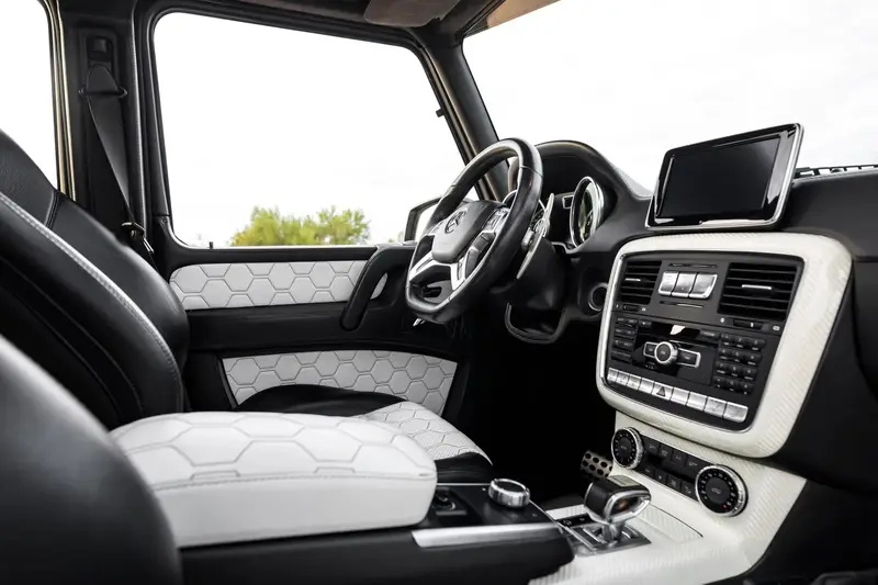 Brabus的2014款奔驰 G63 AMG 6×6 真的价值110万美元吗？