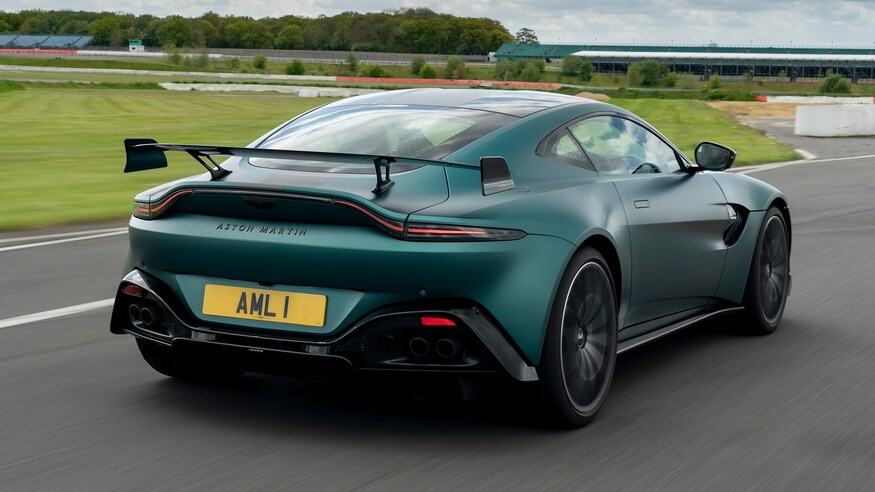 2022 阿斯顿·马丁阵容：Vantage、DBX 等的新功能