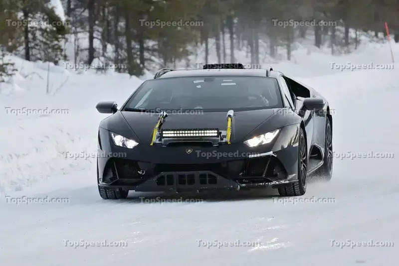 2023兰博基尼 Huracan Sterrato 路试谍照