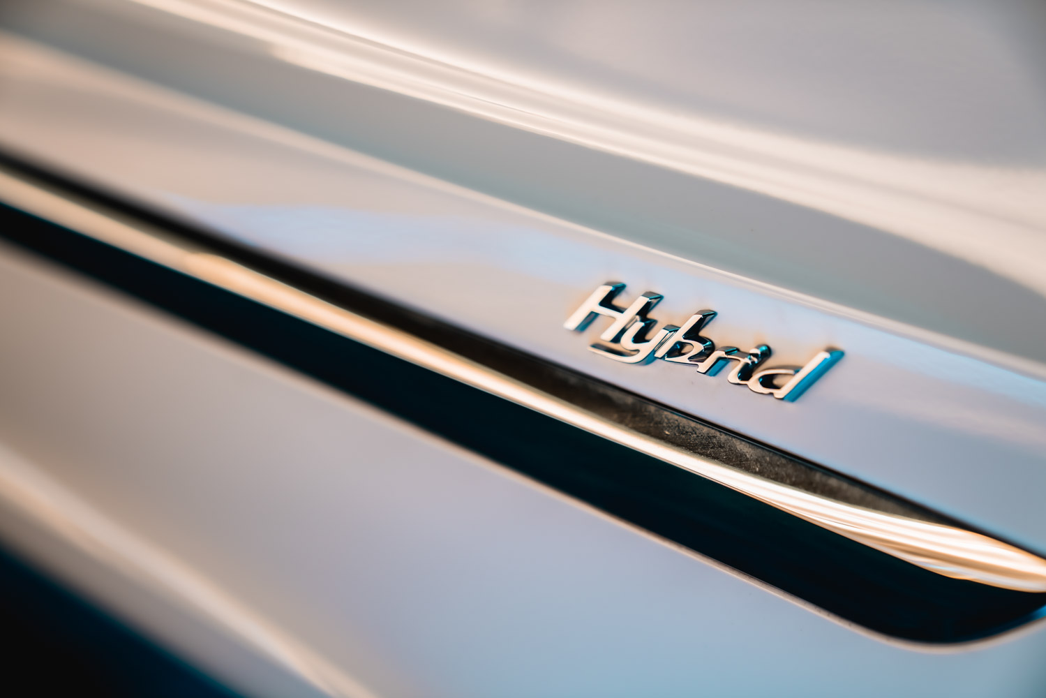 测试宾利添越 Hybrid：豪华、舒适、高效？