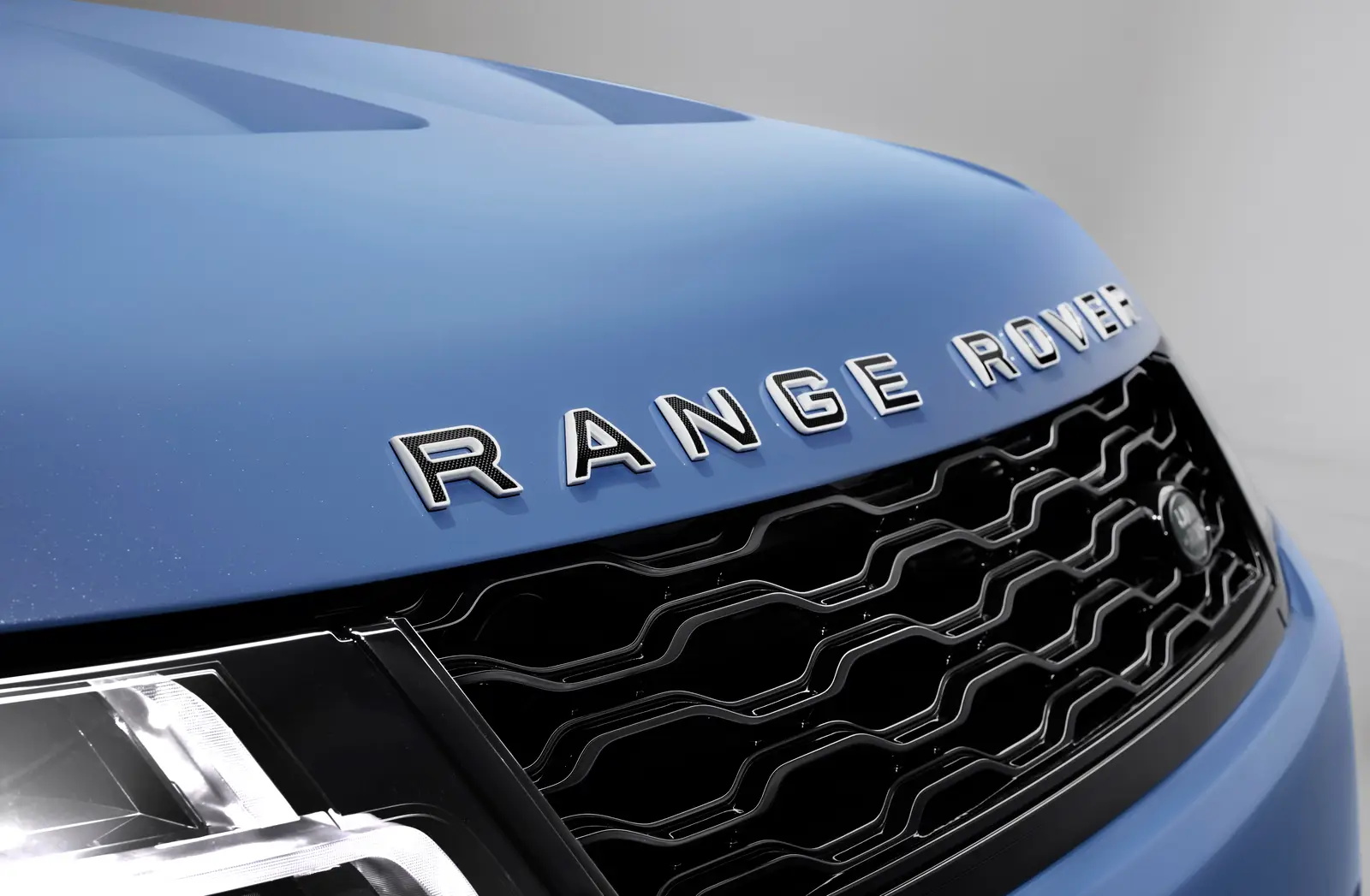 下一代路虎揽胜运动版 SVR 会配备宝马的 617-HP V8 发动机吗？