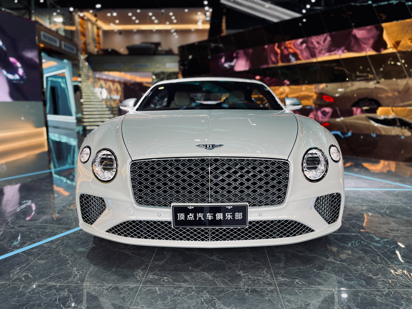 宾利欧陆 GT 荣获 AUTO MOTOR UND SPORT 读者评选的 2022 年“最佳汽车
