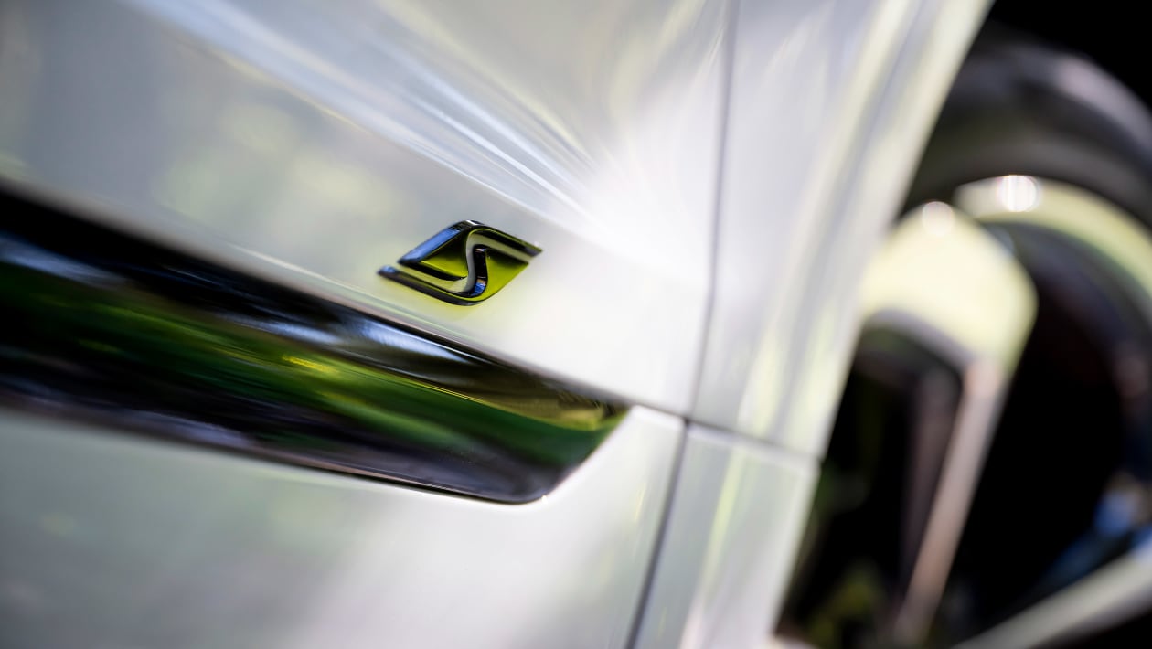 新宾利添越 V8 S 2022 评测