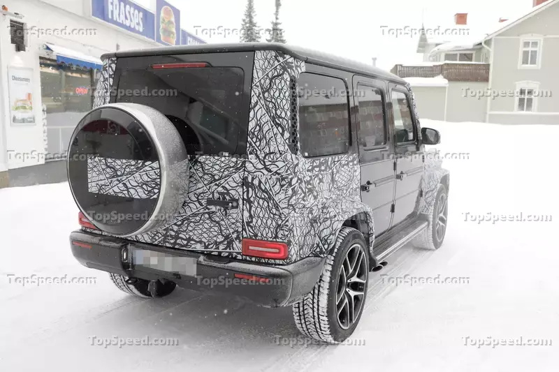 2023 梅赛德斯-AMG G63或将改款  谍照曝光