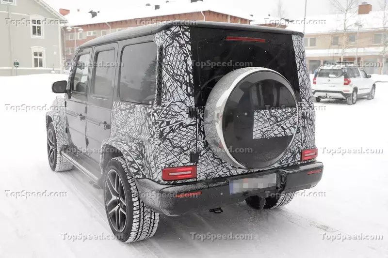 2023 梅赛德斯-AMG G63或将改款  谍照曝光