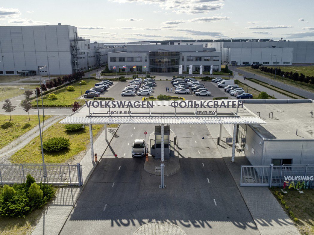 俄乌战争让西方考虑制裁Volkswagen、Renault、Stellantis 俄国工厂恐遭受冲击