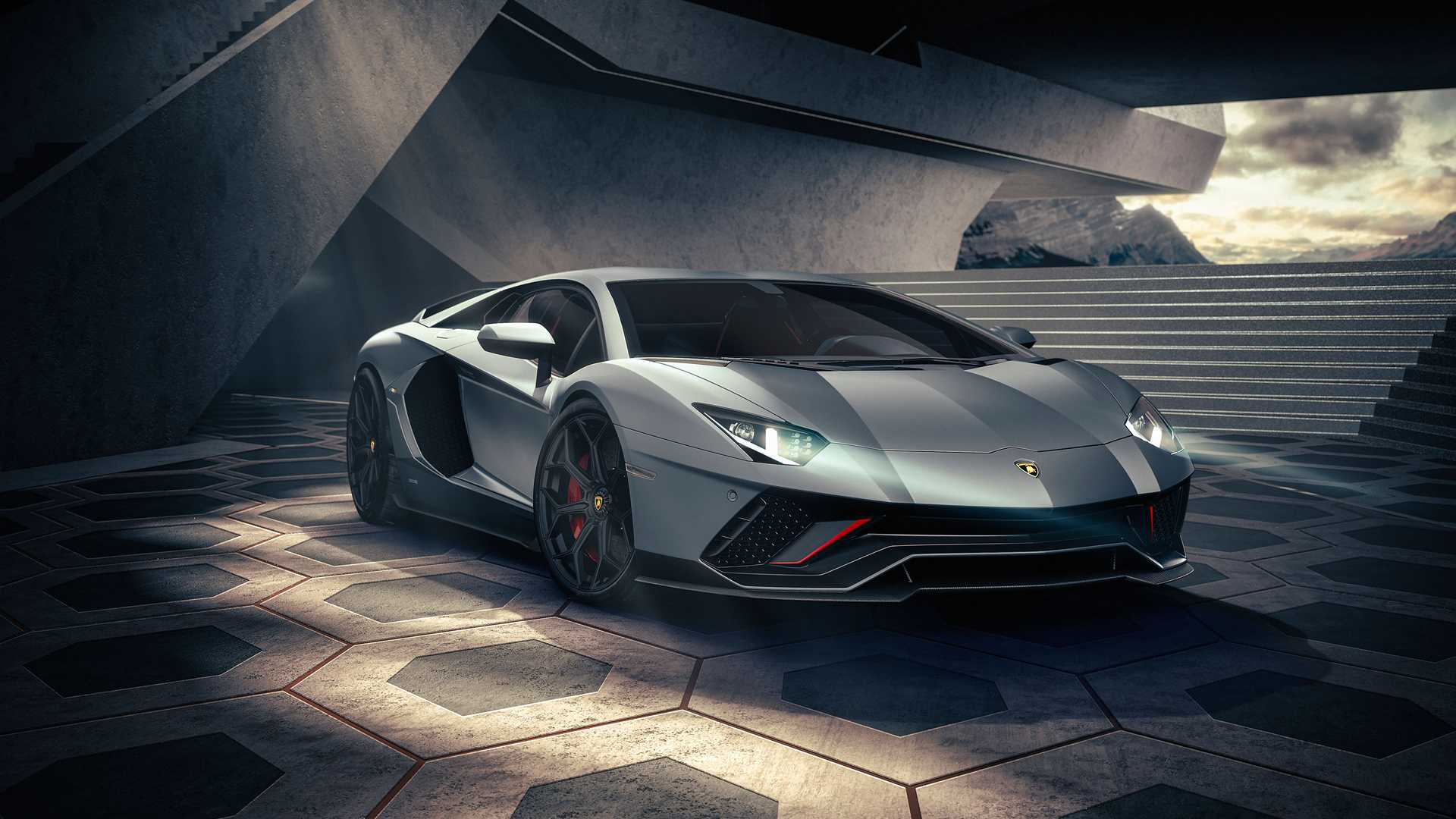货船起火后，兰博基尼 Aventador 的生产可能会重新开始