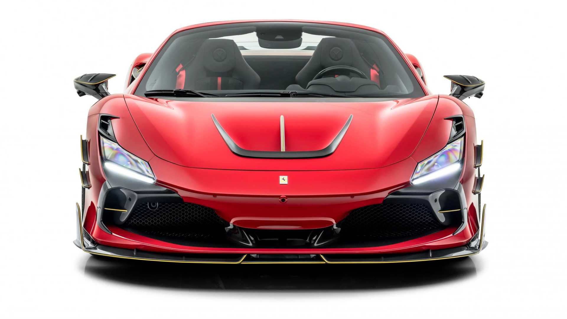 Mansory 法拉利 F8 Spider 采用碳纤维附件
