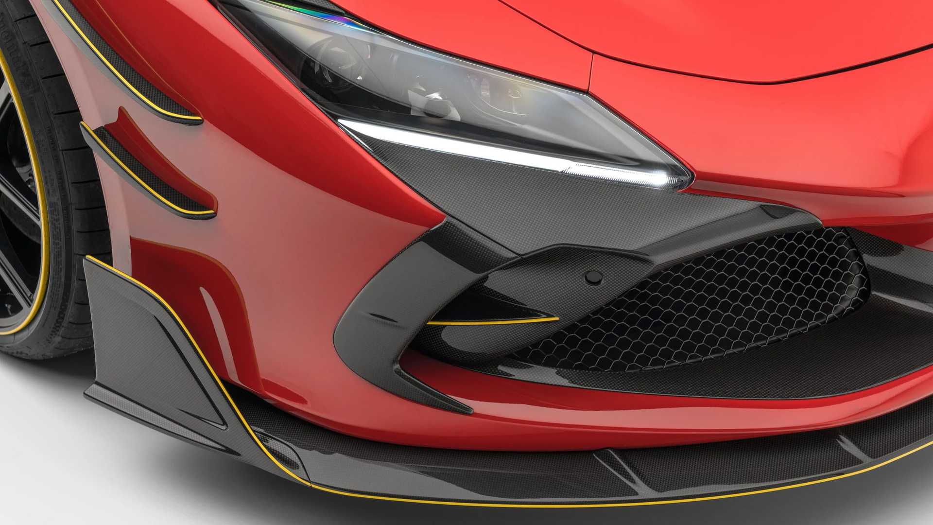 Mansory 法拉利 F8 Spider 采用碳纤维附件