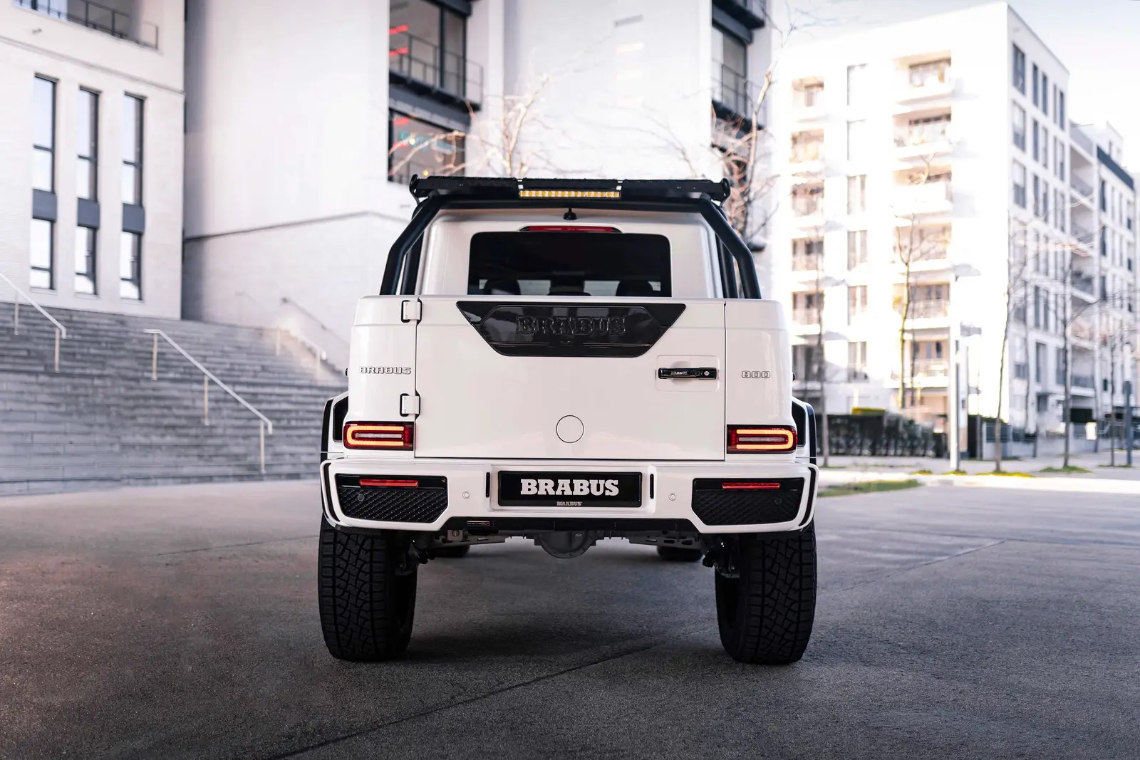 Brabus 800 Adventure XLP Superwhite 以69.5万美元的 AMG G63 卡车亮相