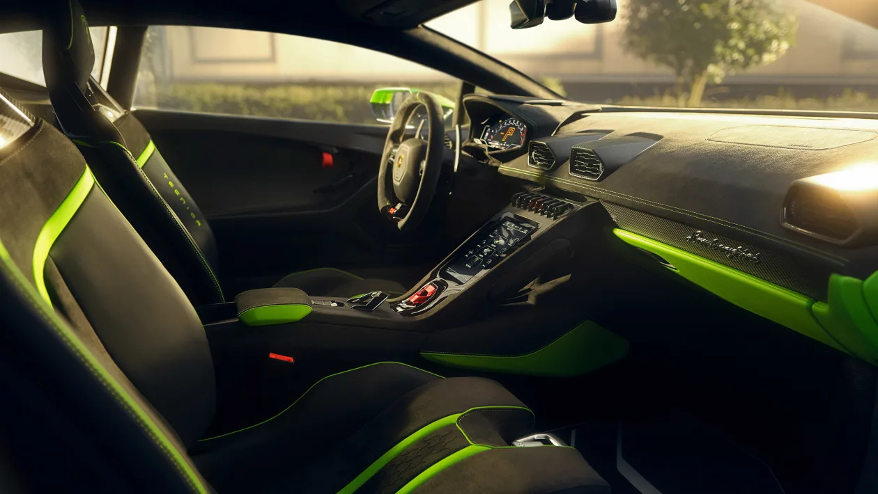 0-100km/h加速3.2秒 631马力 兰博基尼Huracán Tecnica官图发布