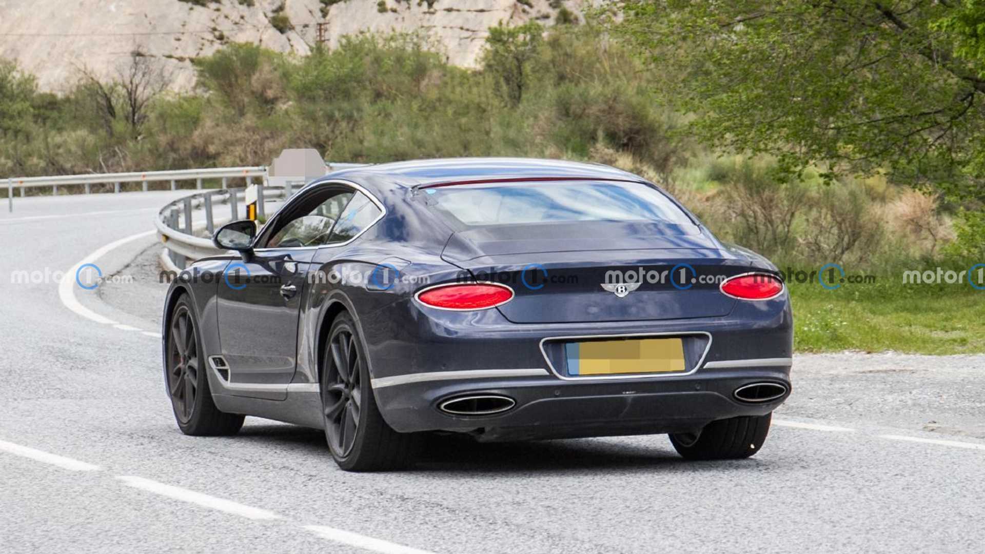 宾利欧陆GT PHEV 谍照，展示品牌电气化的新一步