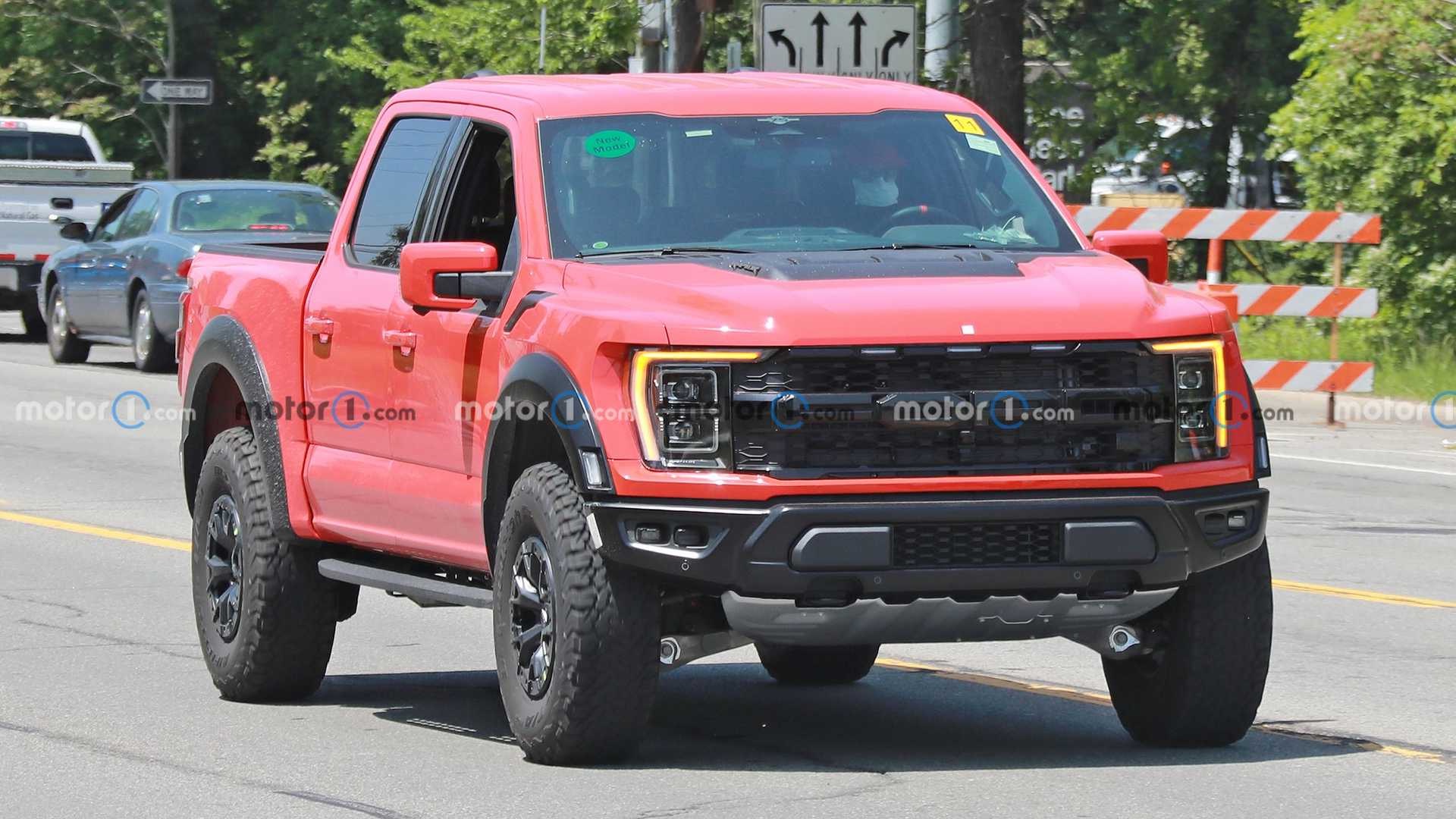 外观细节微调 福特F-150猛禽R低伪谍照