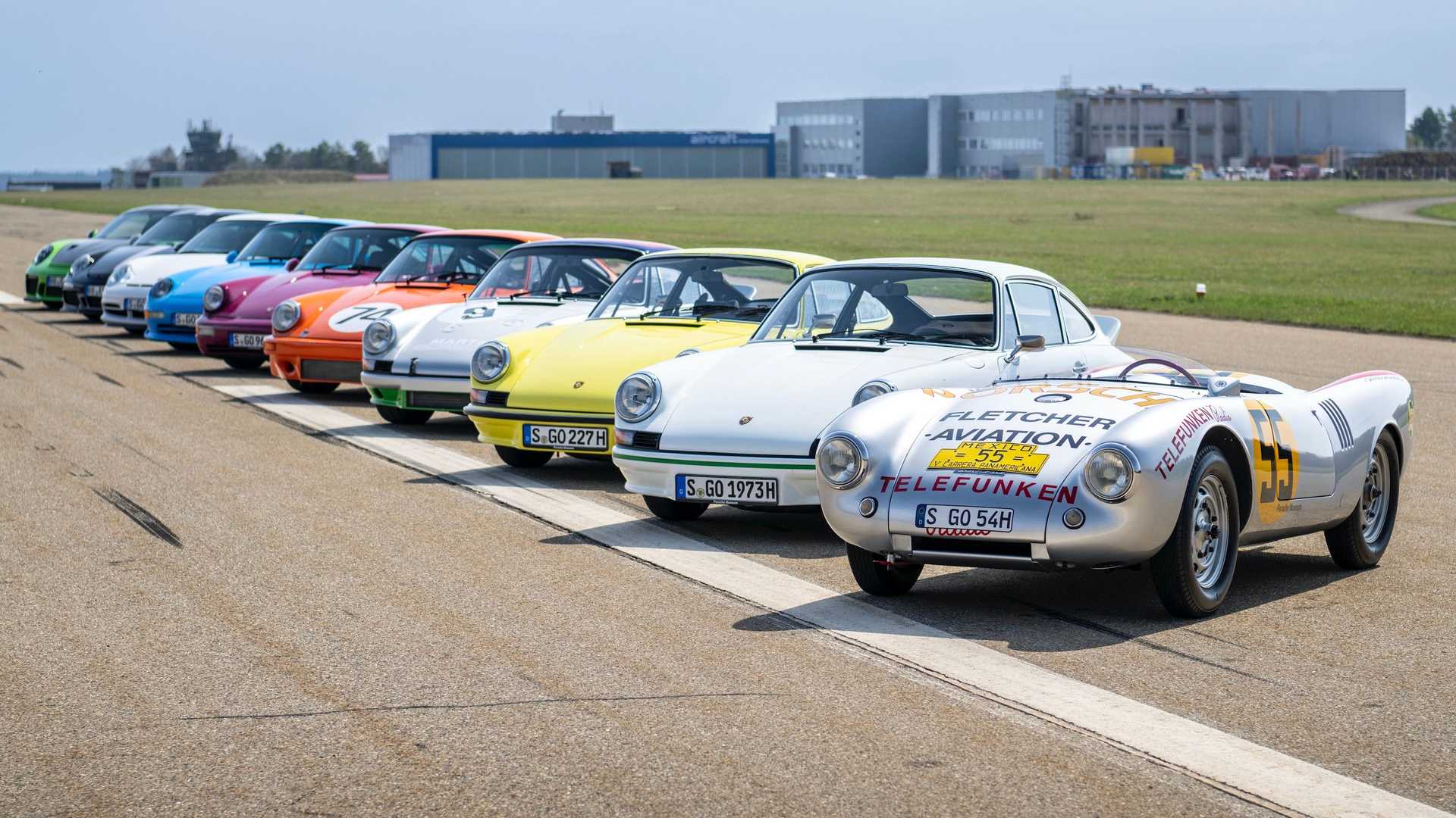 保时捷庆祝推出 911 Carrera RS 2.7 50 周年