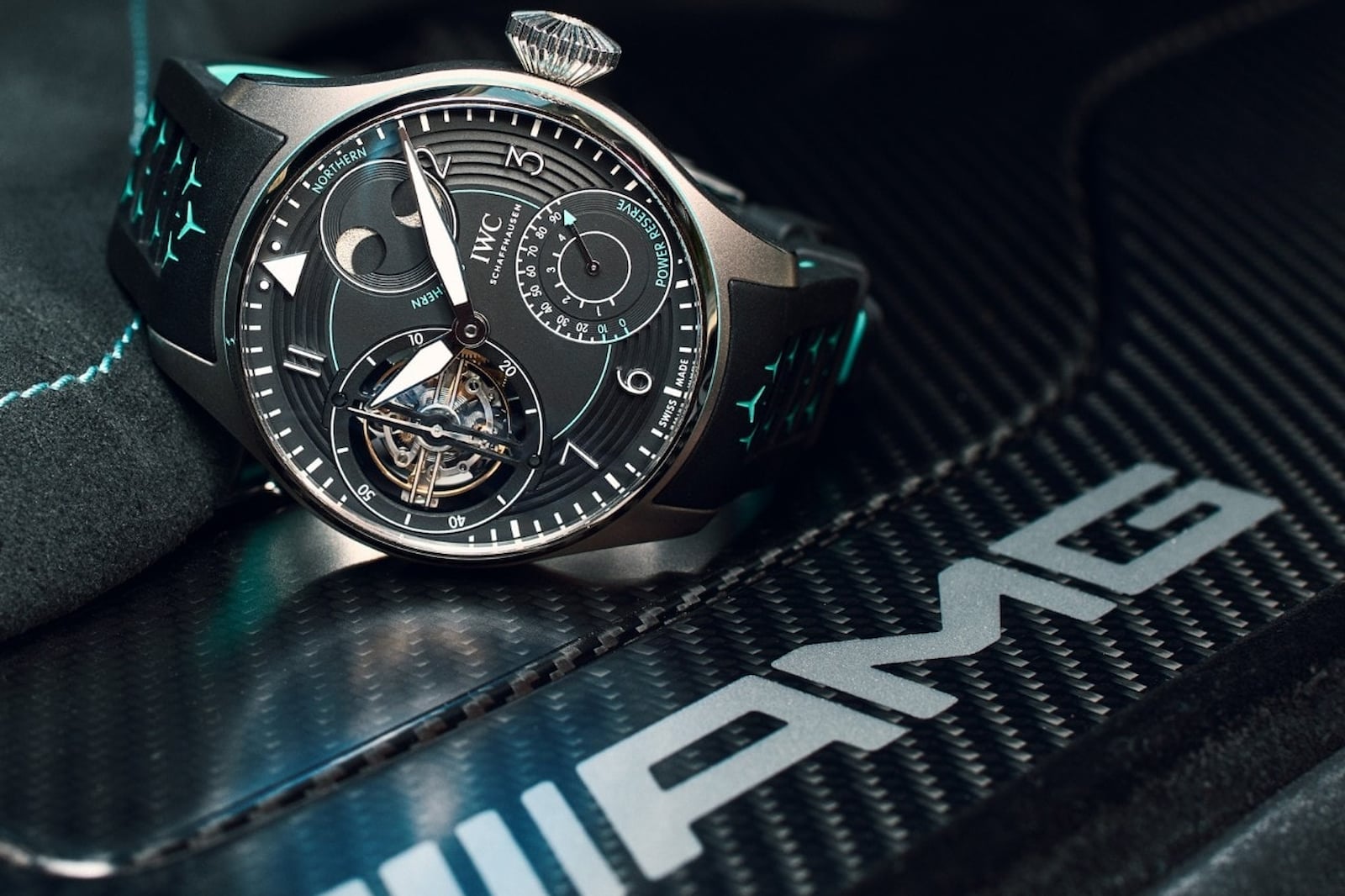 IWC万国推出梅赛德斯-AMG ONE特别款腕表 车主优先购买