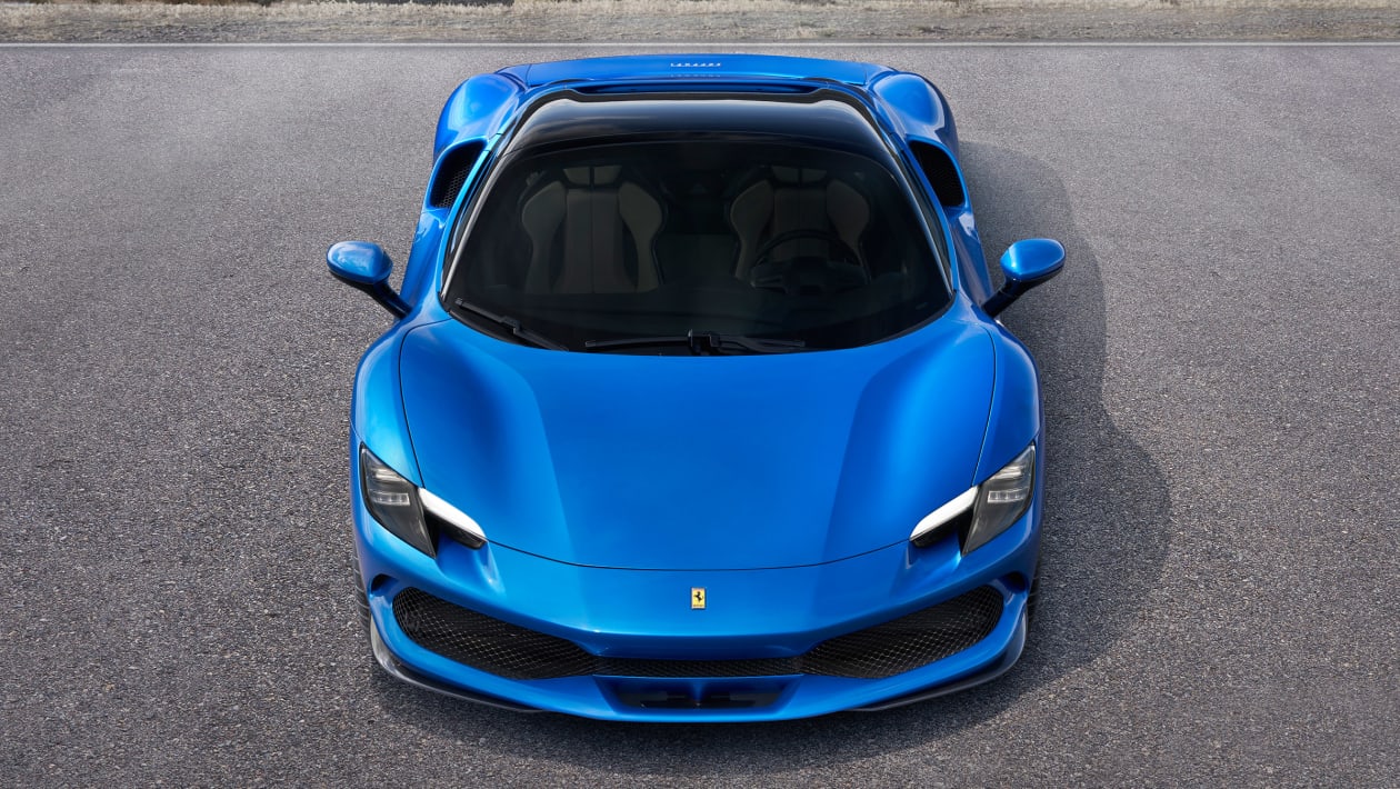 全新法拉利 296 GTS 亮相——迈凯伦 720S Spider 的新竞争对手