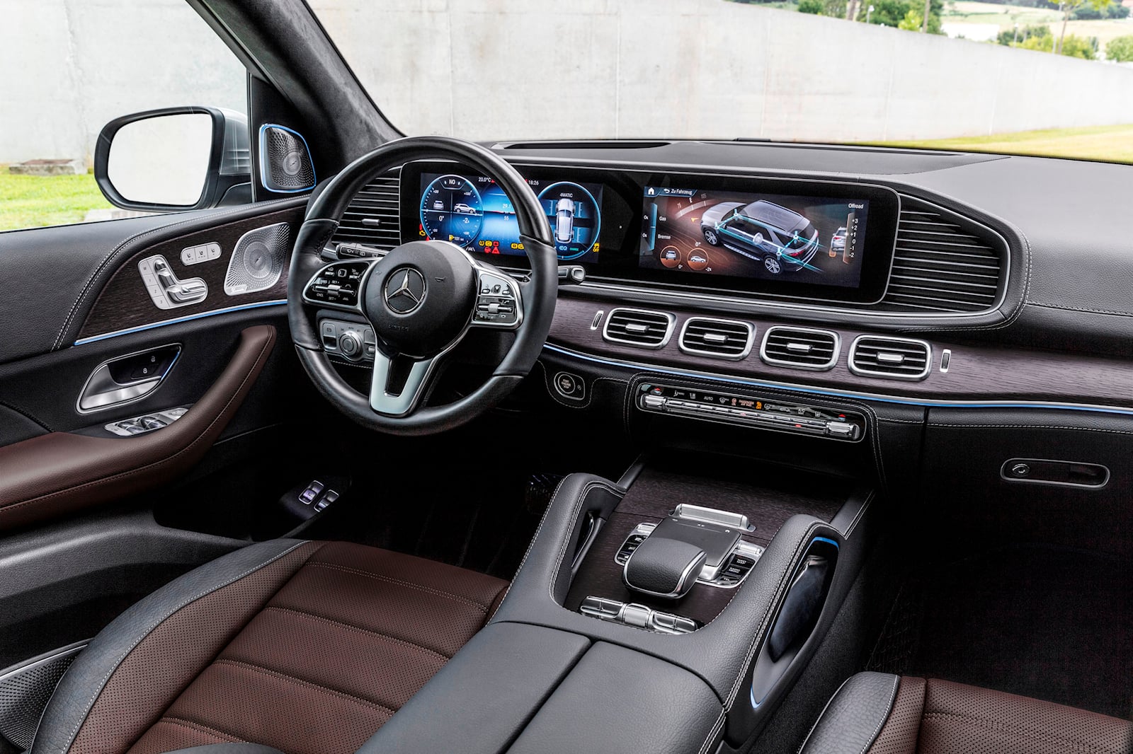 梅赛德斯-奔驰推出 GLE SUV 庆祝 AMG 55周年