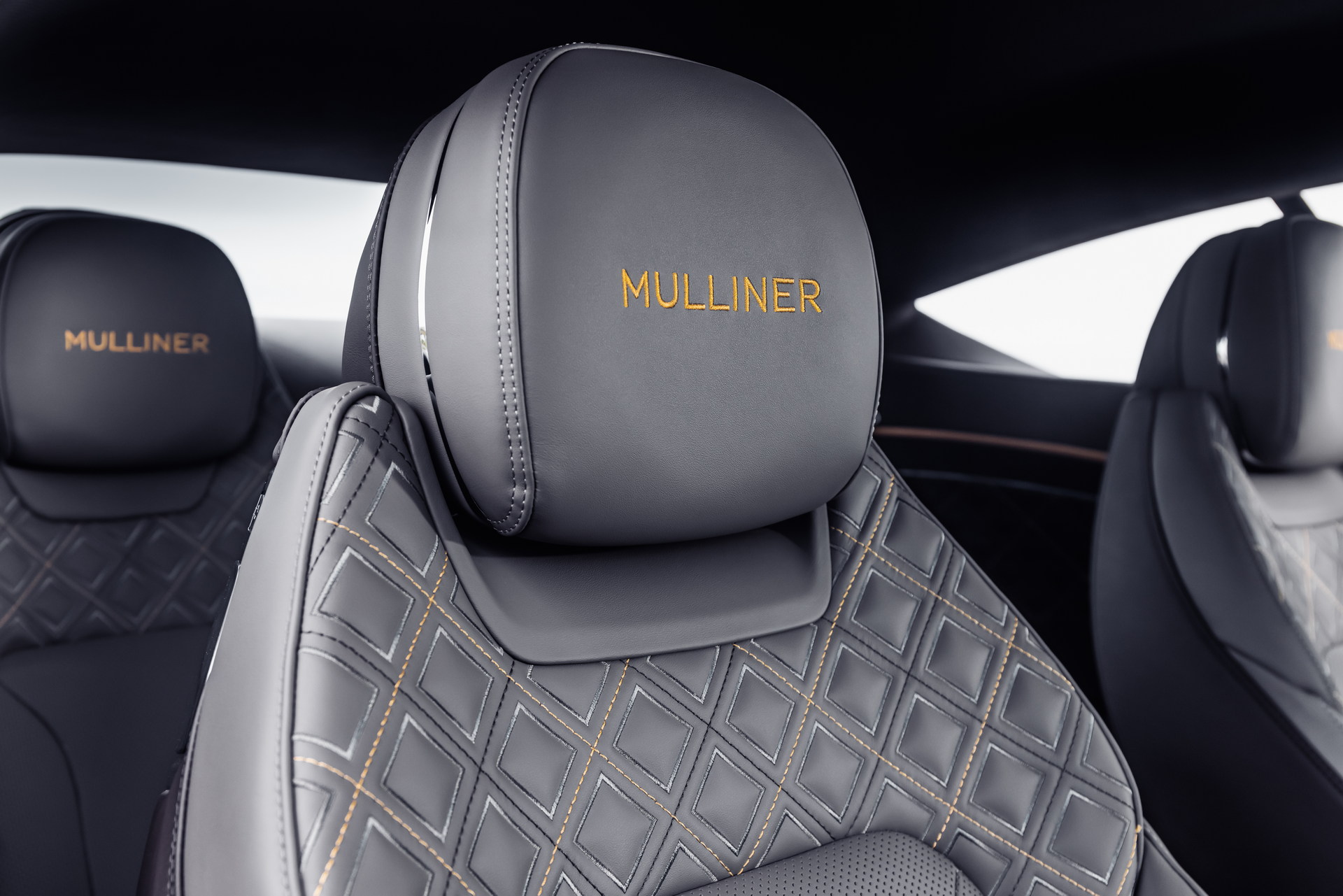 宾利欧陆GT W12 Mulliner亮相古德伍德